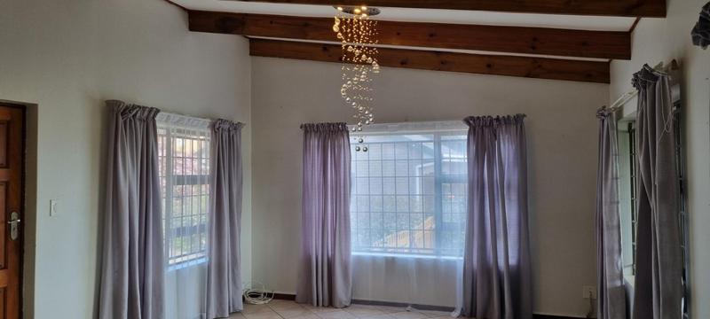 3 Bedroom Property for Sale in Fraaiuitsig Western Cape